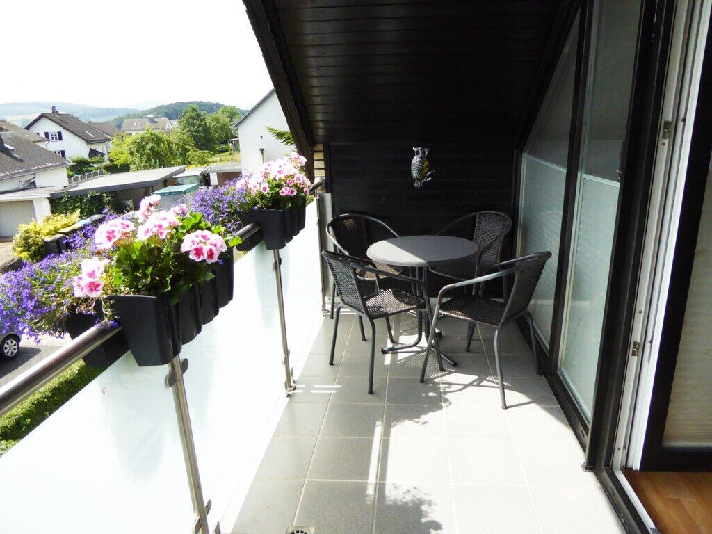 Balkon mit Blick ins Grüne